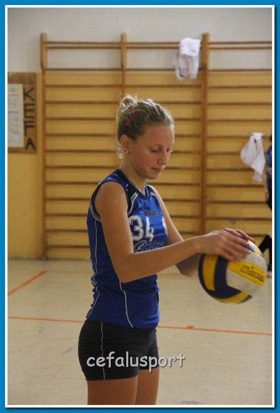 121144 volley 103_tn.jpg